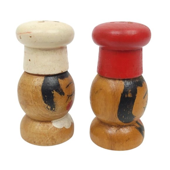 Vintage Salt Pepper Shakers Chefs Cooks Wood Mid Century Modern MCM Brown Red - Picture 2 of 7